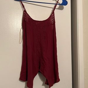 Small burgundy juniors tank top